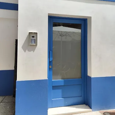 - Recep H Isabel Cudillero