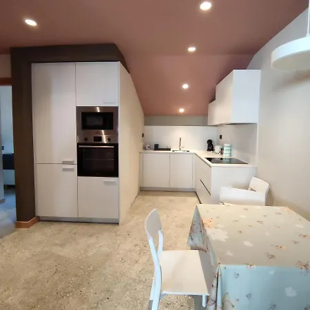 - Recep H Isabel Apartment *