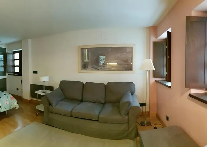 - Recep H Isabel Cudillero